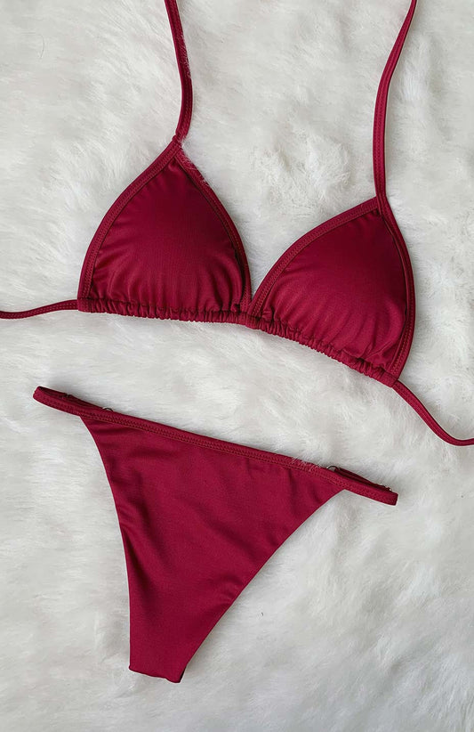 Bikini Tipo Tanga color Rojo Vino